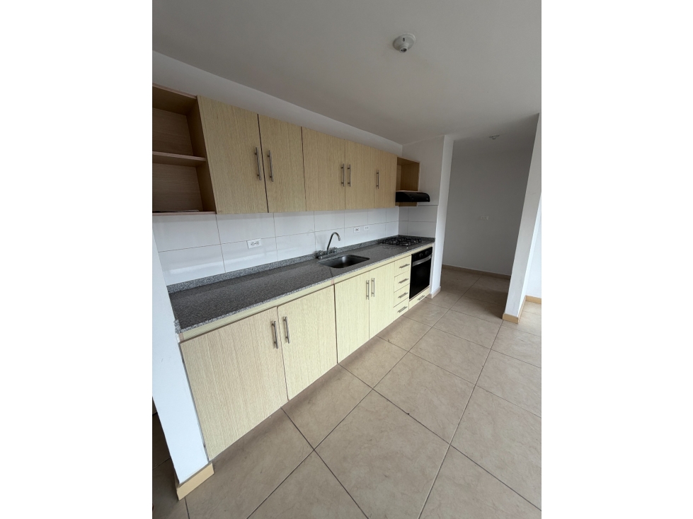 Se ARRIENDA APARTAMENTO en SABANETA, Sector SAN REMO.