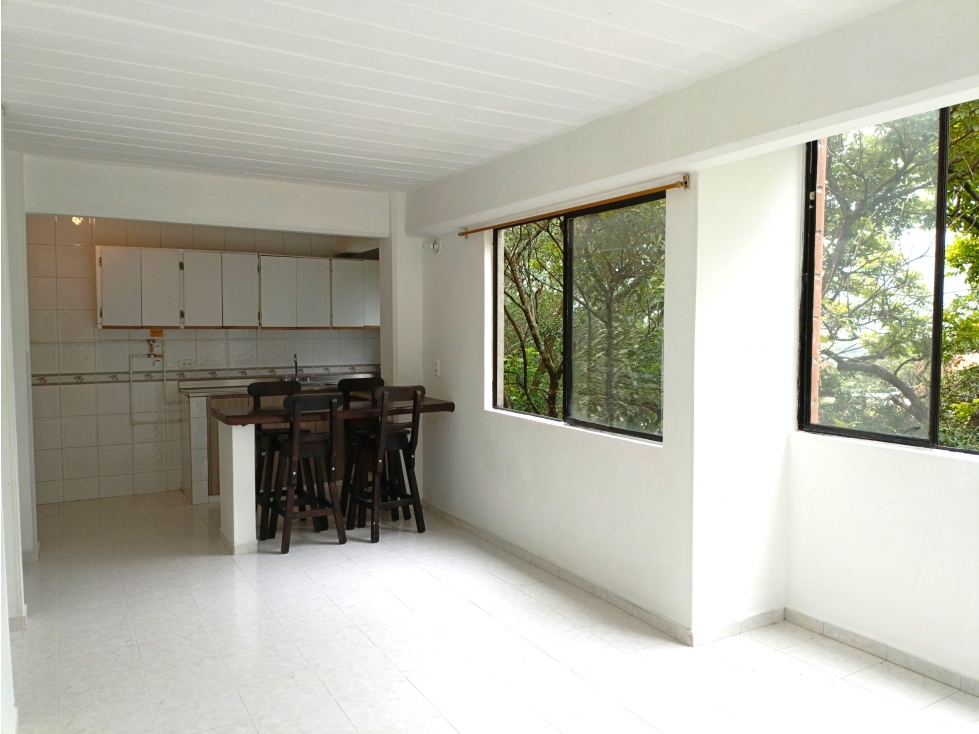 Se ARRIENDA APARTAMENTO en BELEN, MEDELLÍN Sector RINCÓN.