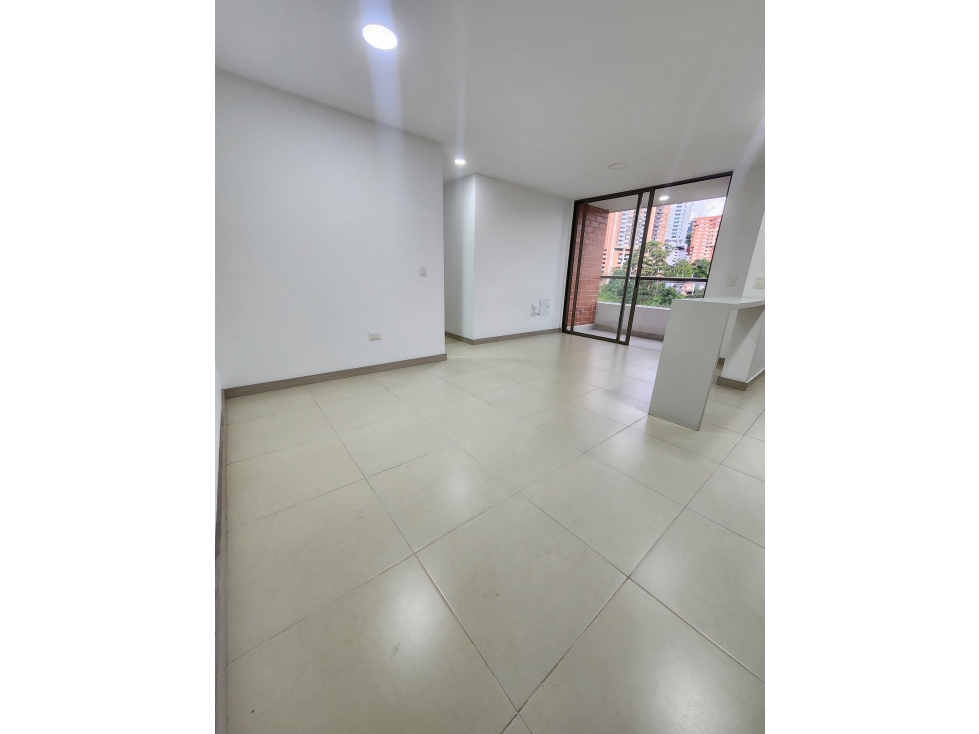 Se VENDE/ARRIENDA APTO en SABANETA, Sector ALTO DE LAS FLORES. — foto 4