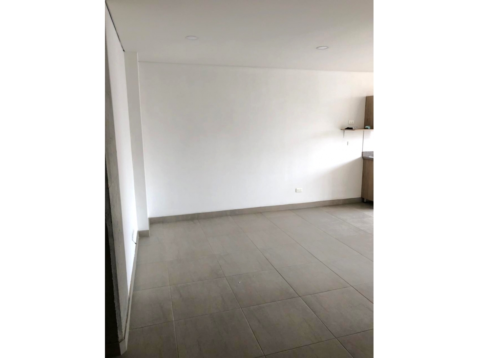 Se ARRIENDA APARTAESTUDIO en LAURELES MEDELLÍN, Sector NOGAL. — foto 3