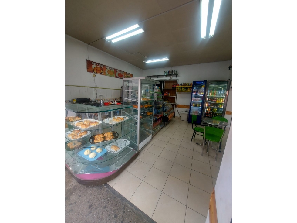 SE VENDE CASA LOTE EN CENTRO MEDELLIN, sector VILLA NUEVA.