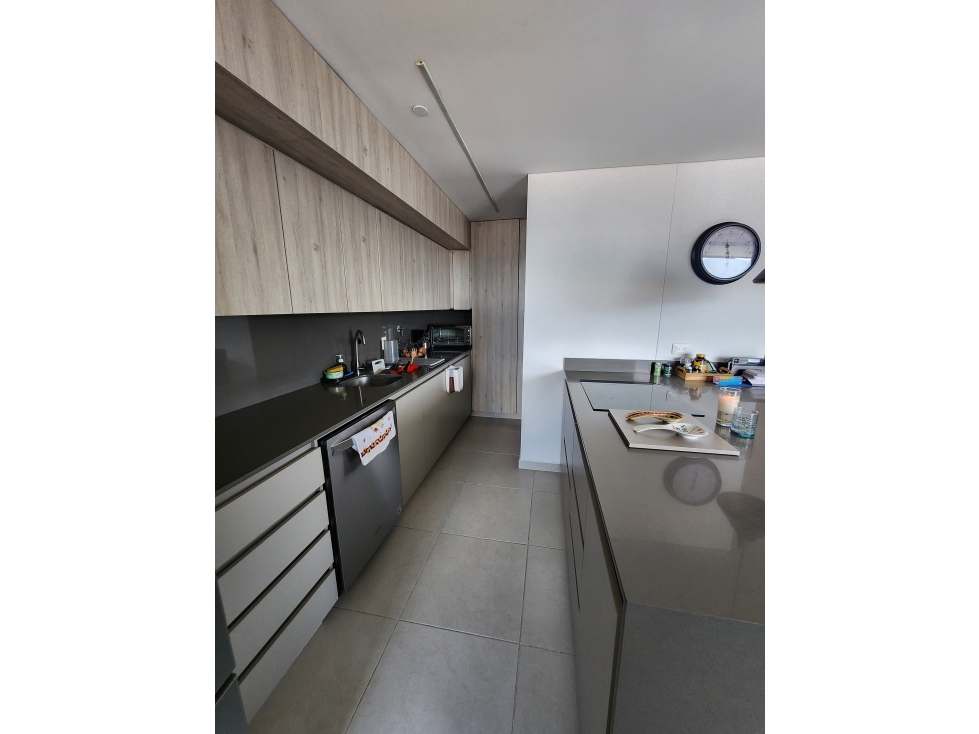 Se VENDE APARTAMENTO en ENVIGADO sector LOMA DE LOS MESA. — foto 4