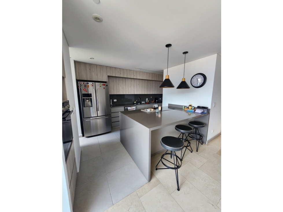 Se VENDE APARTAMENTO en ENVIGADO sector LOMA DE LOS MESA. — foto 3