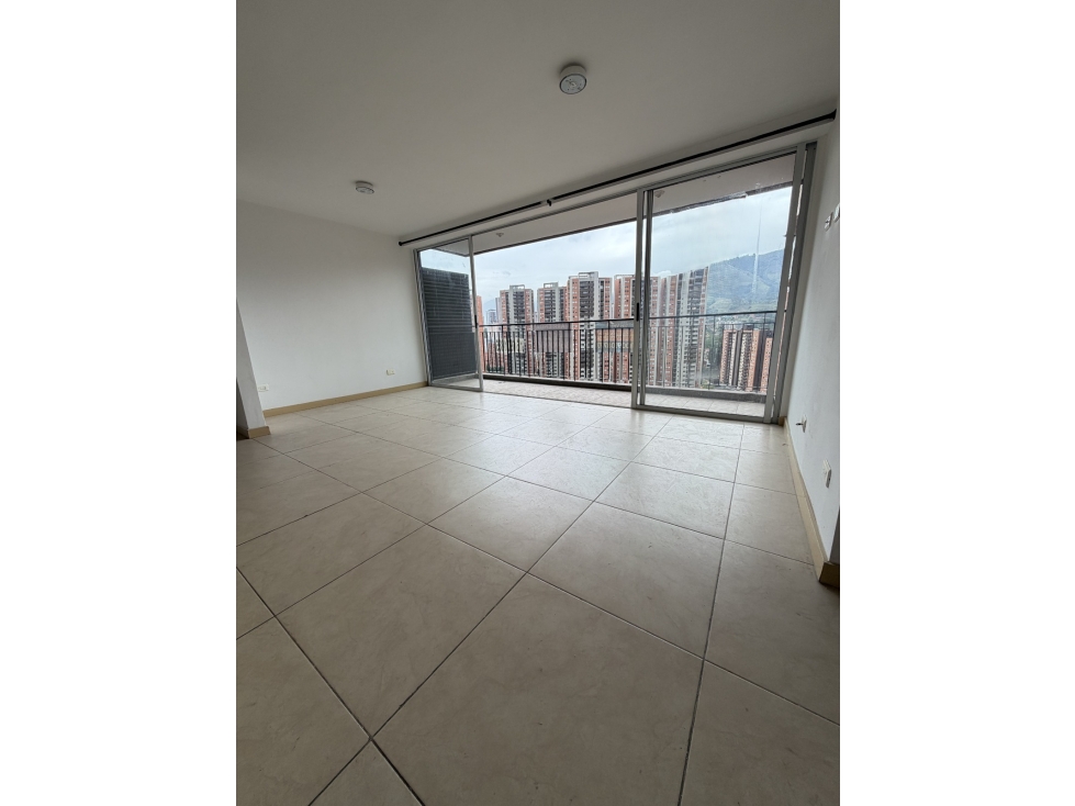 Se ARRIENDA APARTAMENTO en SABANETA, Sector SAN REMO. — foto 2