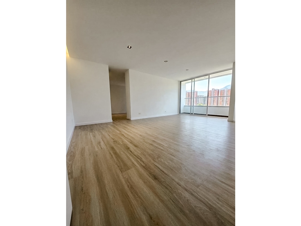 SE VENDE APARTAMENTO EN ITAGUI, sector SURAMERICA. — foto 2