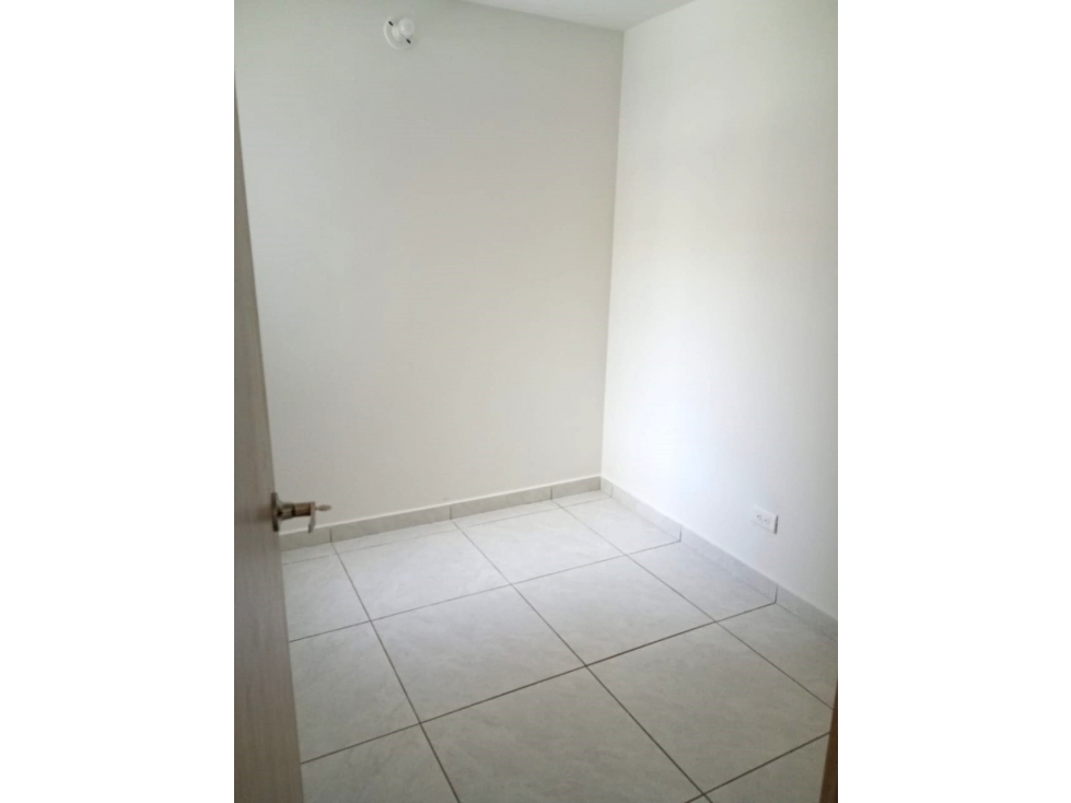 Se VENDE APARTAMENTO en NIQUIA, Sector NAVARRA. — foto 5