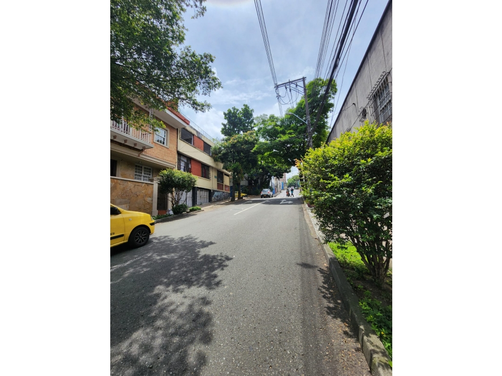 Se VENDE CASA en PRADO CENTRO, MEDELLÍN. — foto 2