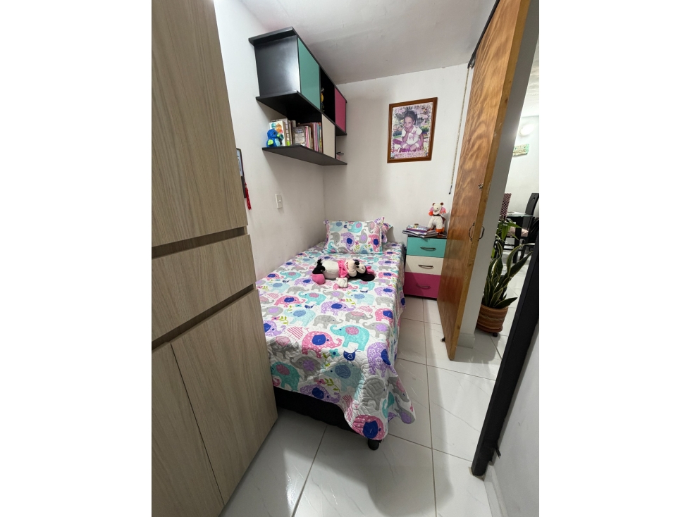 SE VENDE APARTAMENTO EN SAN JAVIER MEDELLIN, sector EL SOCORRO — foto 3