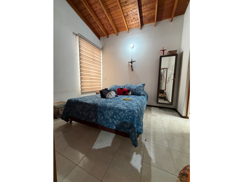 SE VENDE APARTAMENTO EN LAURELES MEDELLIN, sector LA CASTELLANA — foto 4