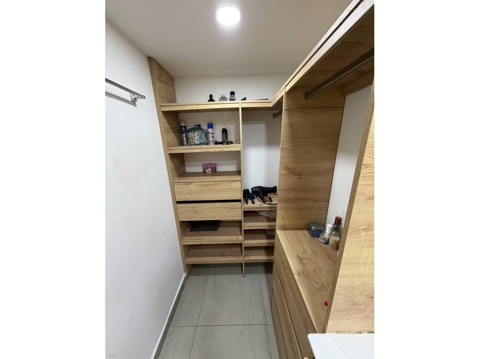 SE VENDE APARTAMENTO EN SABANETA, sector PAN DE AZUCAR. — foto 2