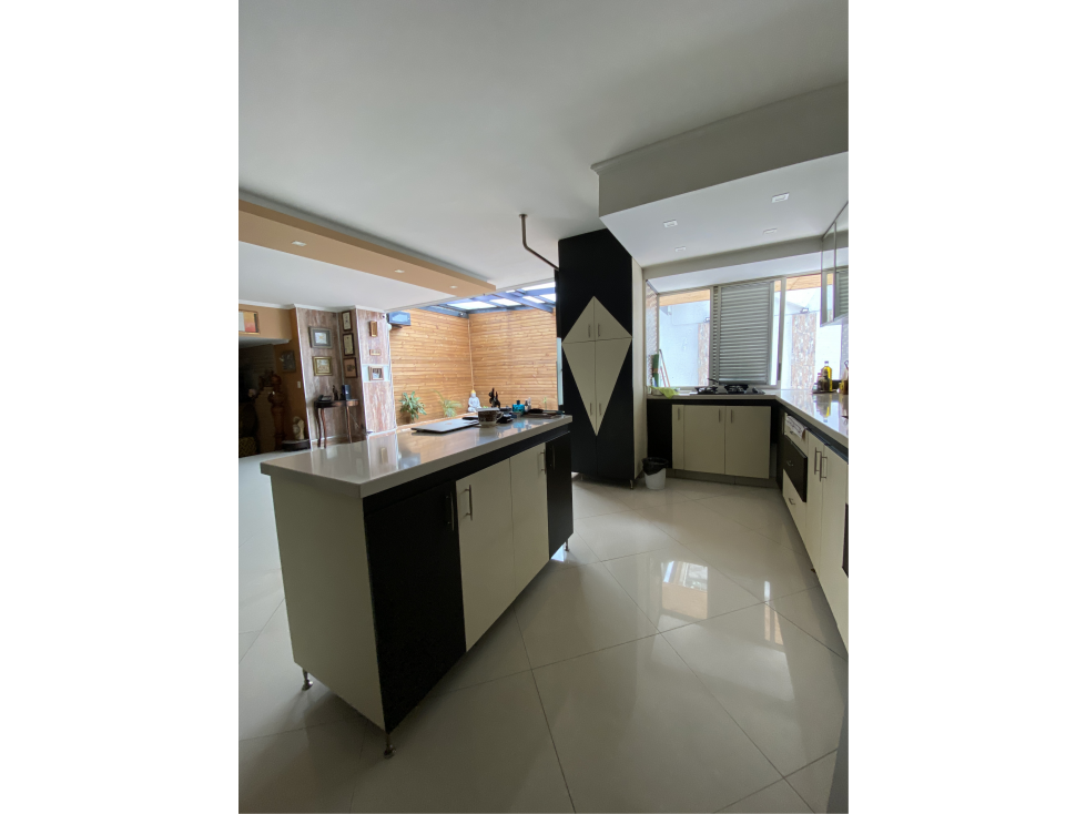 Se VENDE APARTAMENTO en EL POBLADO, Sector SANTA MARIA DE LOS ANGELES. — foto 3
