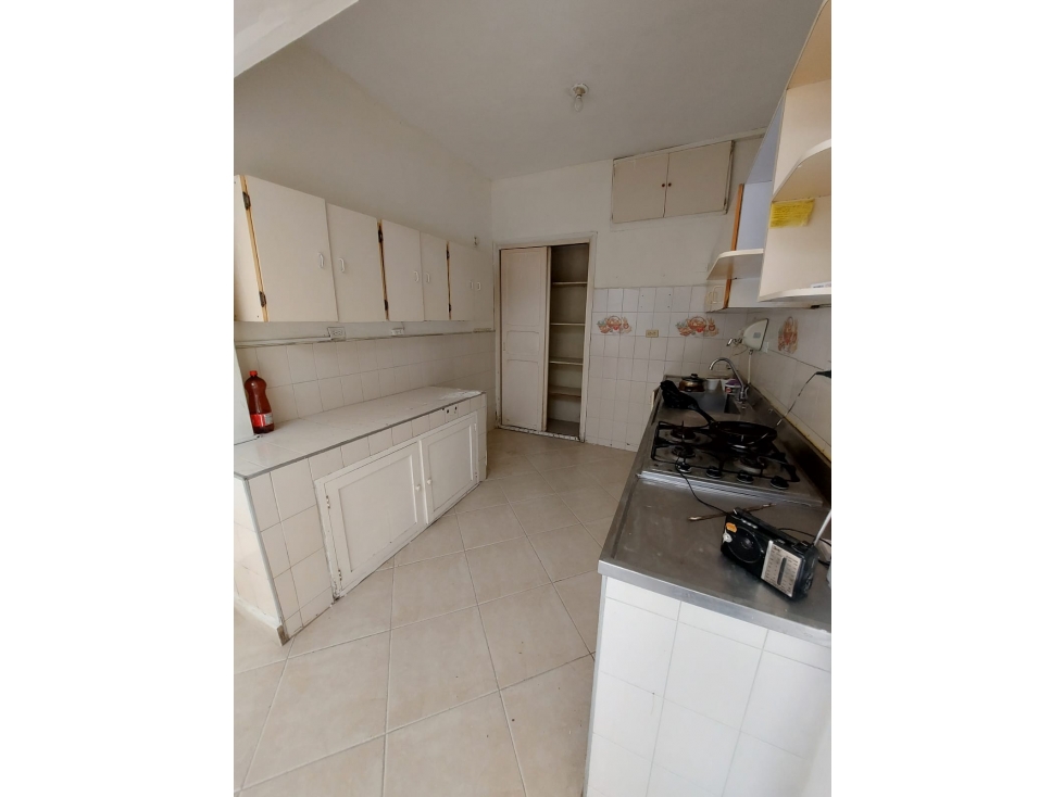 Se VENDE CASA en SAN JAVIER, MEDELLÍN Sector PARTE BAJA. — foto 2
