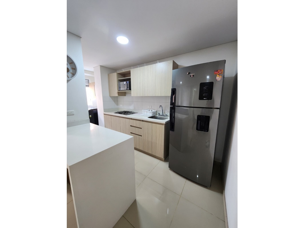 Se ARRIENDA APARTAMENTO AMOBLADO en ITAGUI, Sector ACACIAS.