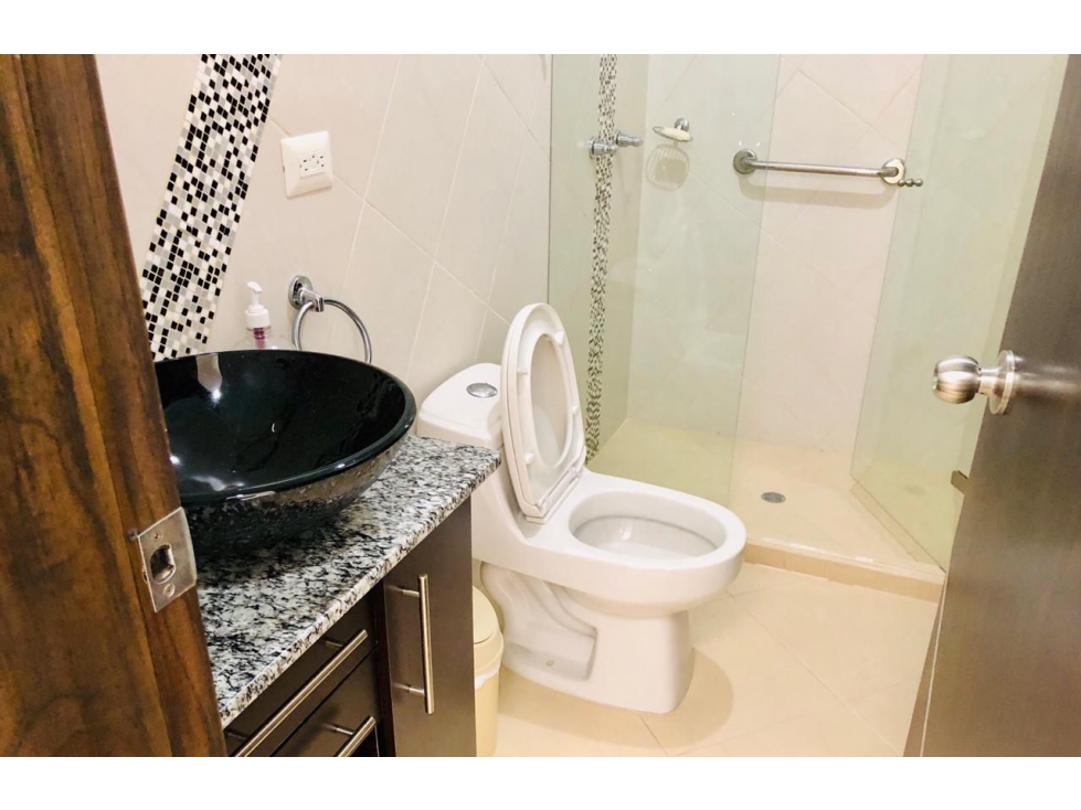 Se VENDE CASA CAMPESTRE en SABANETA, Sector LA DOCTORA. — foto 6