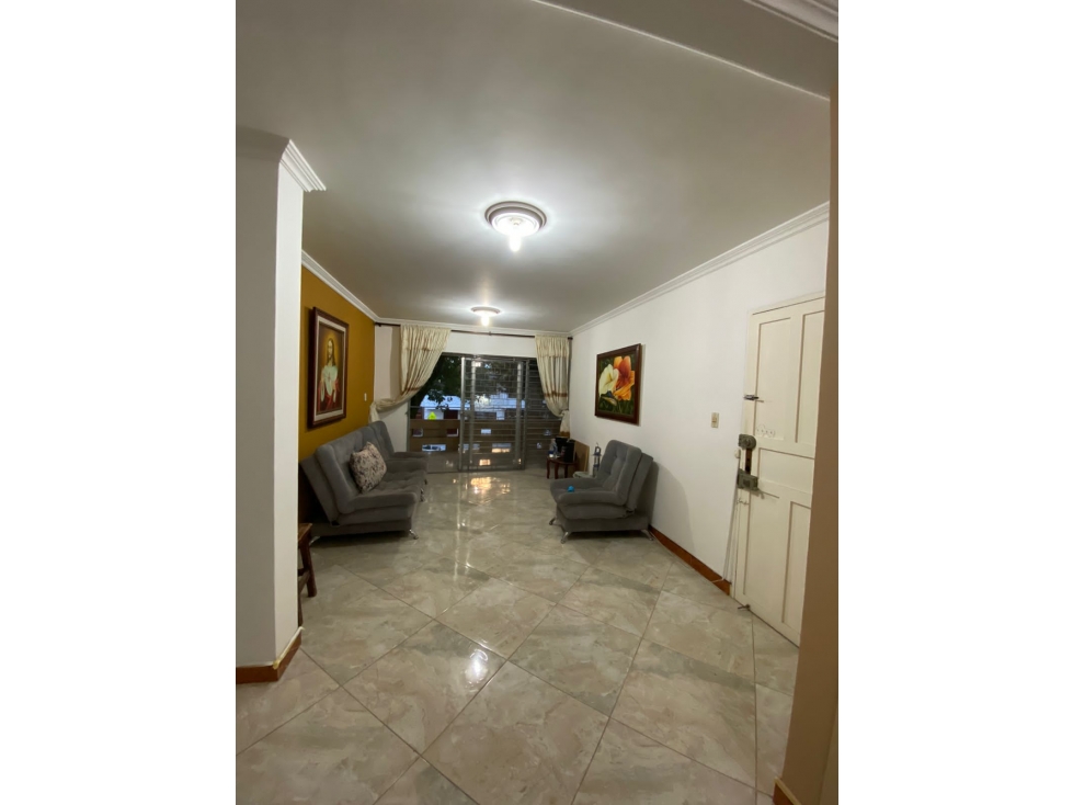 Se VENDE APARTAMENTO en ESTADIO, MEDELLÍN Sector FLORESTA. - 2