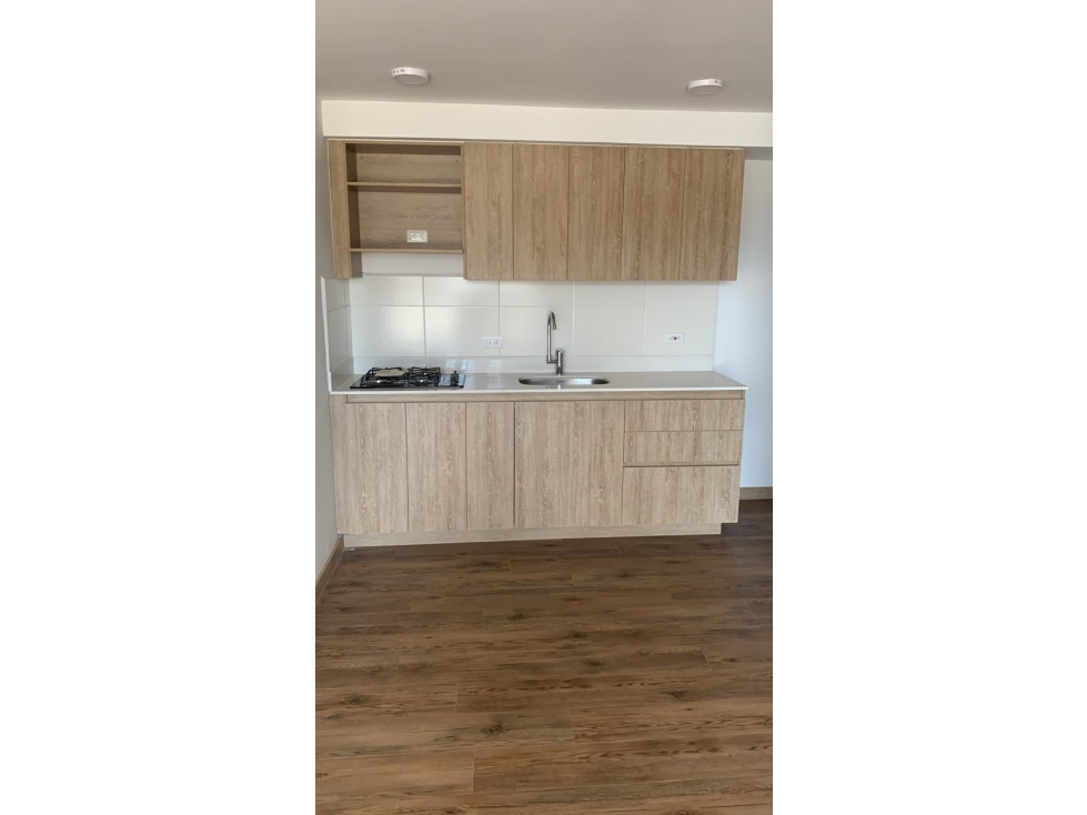 SE VENDE APARTAMENTO EN EL CARMEN DE VIBORAL, sector LA AURORA