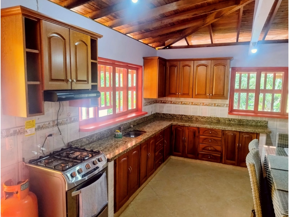 SE VENDE FINCA EN GIRARDOTA, sector VEREDA EL TOTUMO