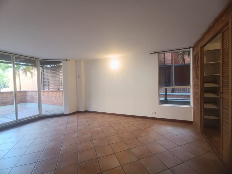 Se VENDE APARTAESTUDIO en EL POBLADO, MEDELLÍN, Sector SAN LUCAS.