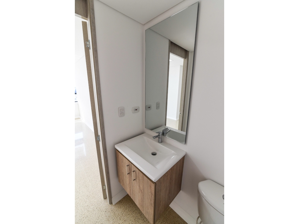 SE VENDE OFICINA EN ENVIGADO, sector LAS VEGAS — foto 4