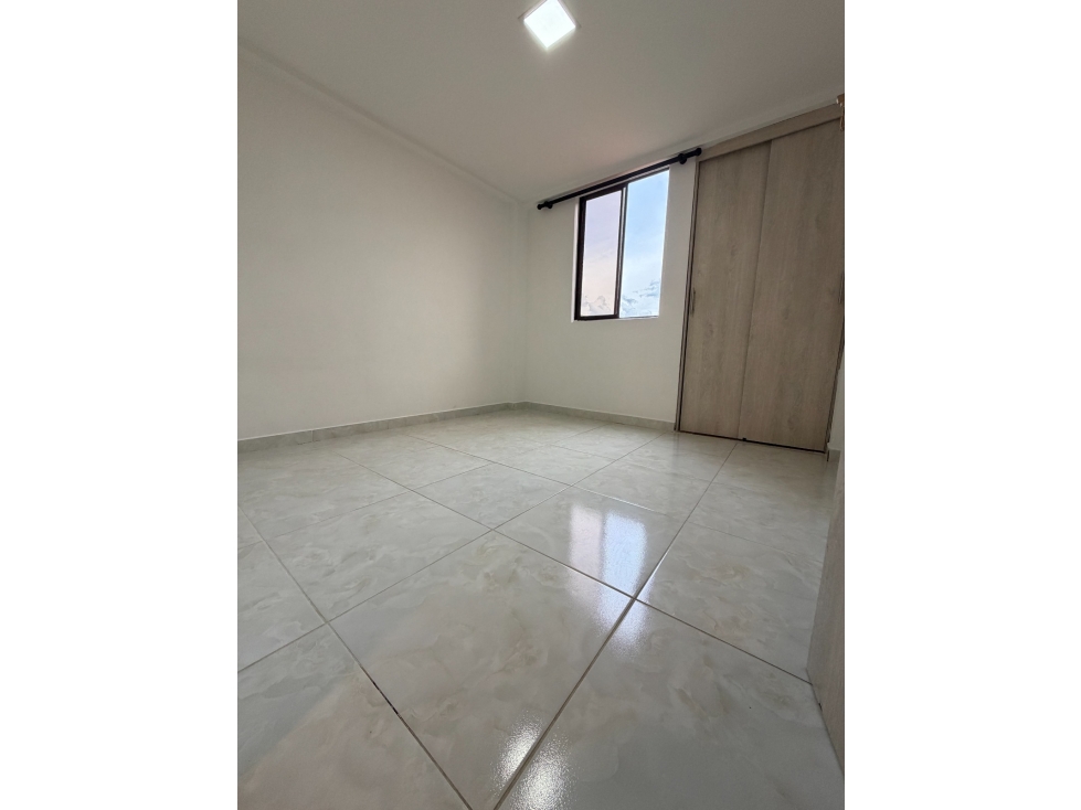 SE VENDE APARTAMENTO EN SANTA LUCIA MEDELLIN, sector LOLA GONZALES — foto 6