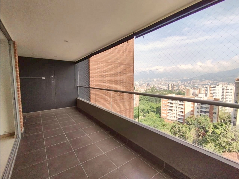 SE ARRIENDA APARTAMENTO EN ENVIGADO, sector LOMA DEL ESMERALDAL