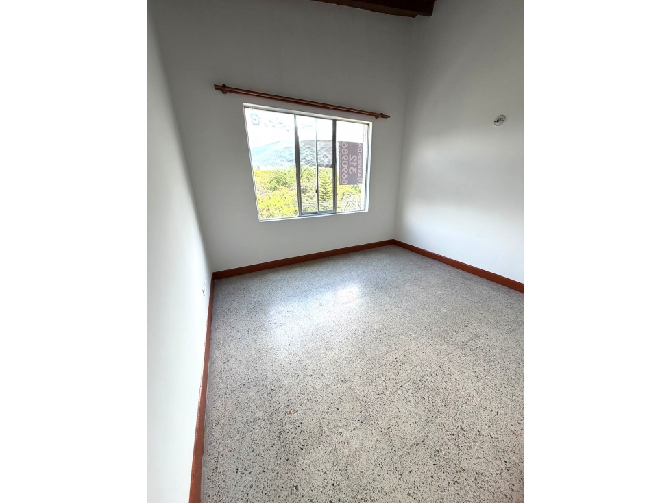 SE VENDE/ARRIENDA APARTAMENTO EN MEDELLIN, sector CONQUISTADORES. — foto 3