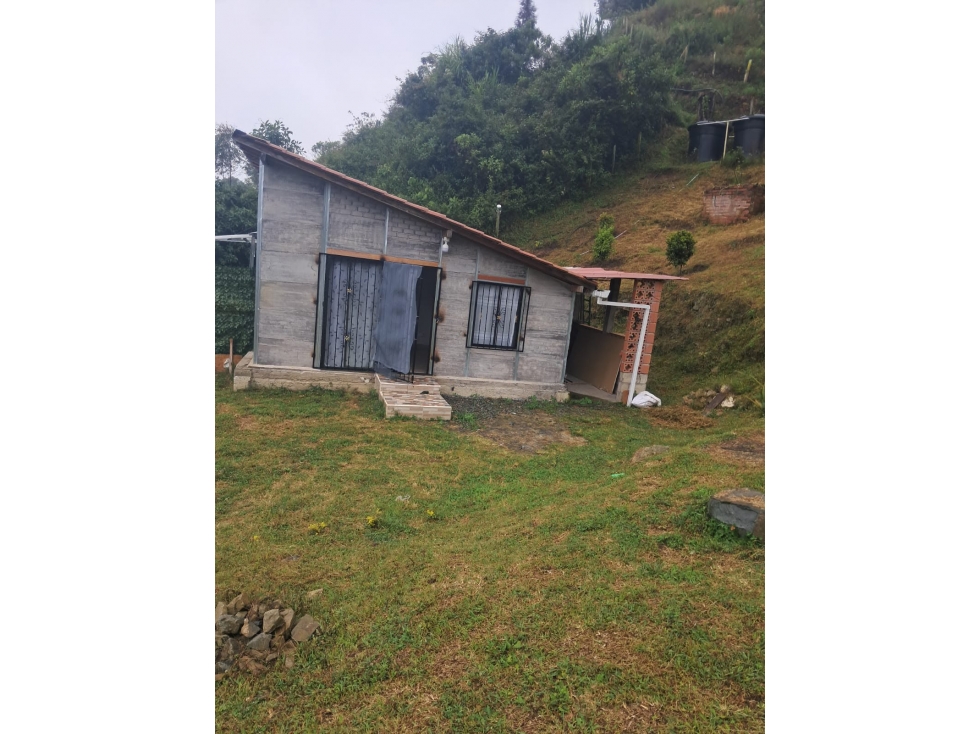 SE VENDE LOTE CON CASA EN SAN CRISTOBAL sector, VEREDA EL YARUMO — foto 3