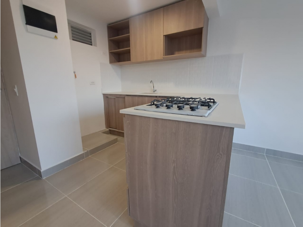 Se VENDE APARTAMENTO en CALASANZ, MEDELLÍN Sector PARTE ALTA. — foto 3