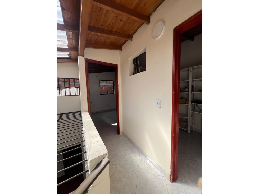 SE VENDE APARTAMENTO EN SANTA LUCIA MEDELLIN, sector ALCAZARES — foto 4
