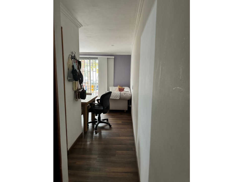 SE VENDE APARTAESTUDIO EN SANTA LUCIA, sector ESTACION DEL METRO — foto 4