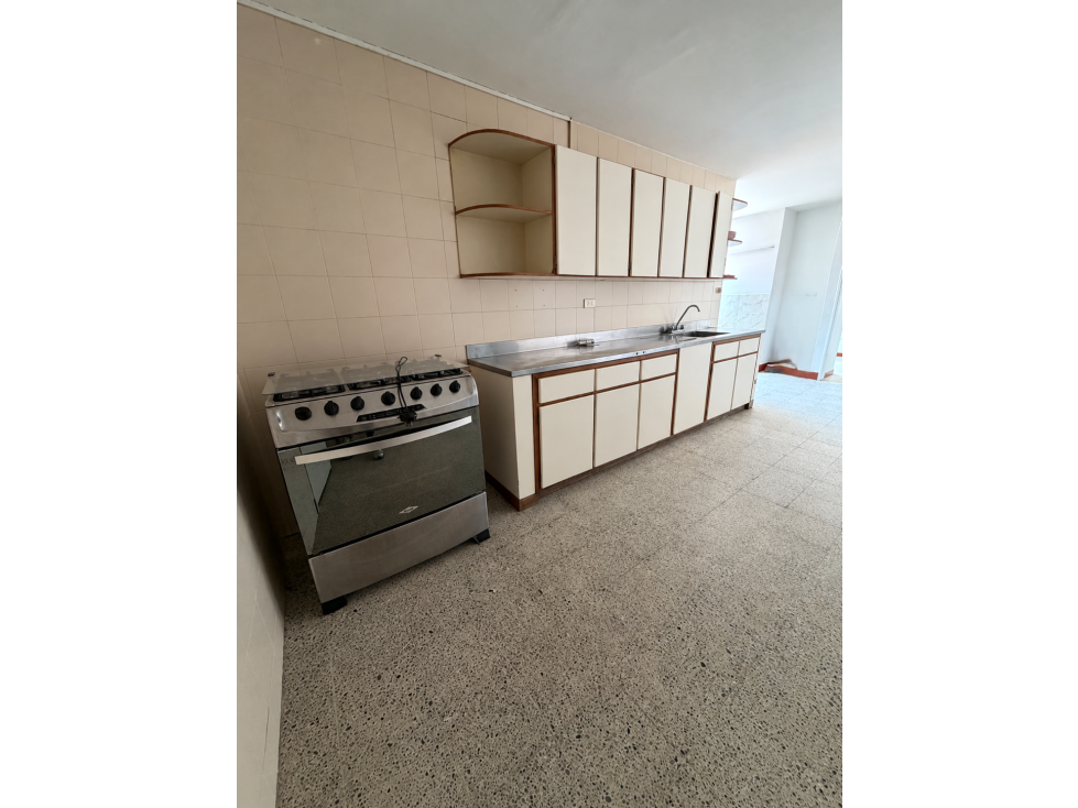 SE VENDE/ARRIENDA APARTAMENTO EN MEDELLIN, sector CONQUISTADORES. — foto 5