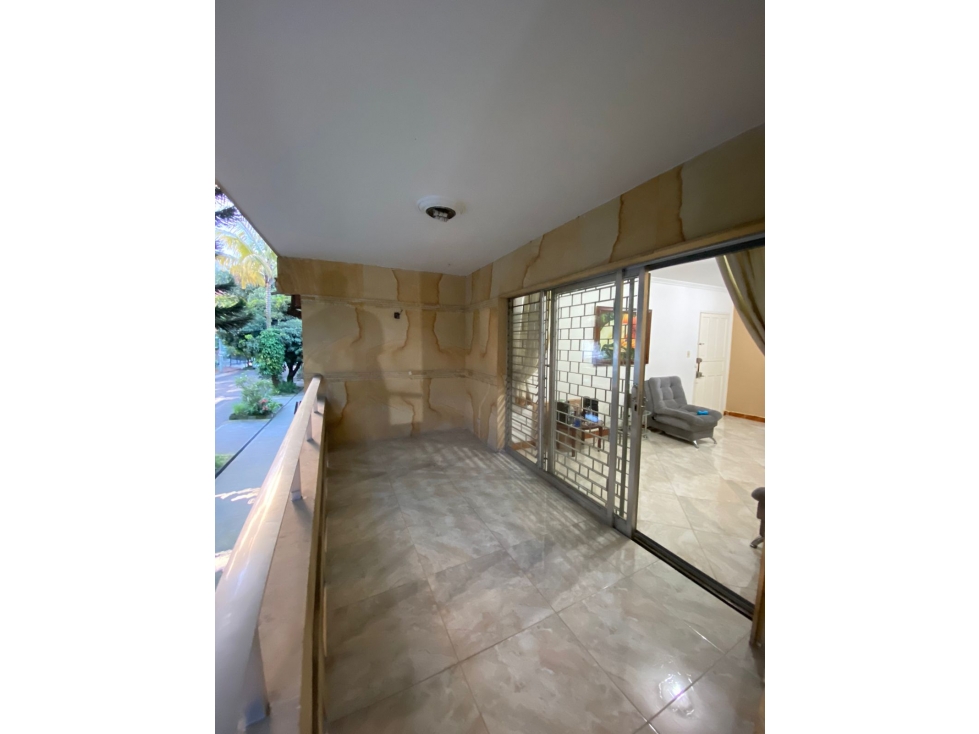 Se VENDE APARTAMENTO en ESTADIO, MEDELLÍN Sector FLORESTA.