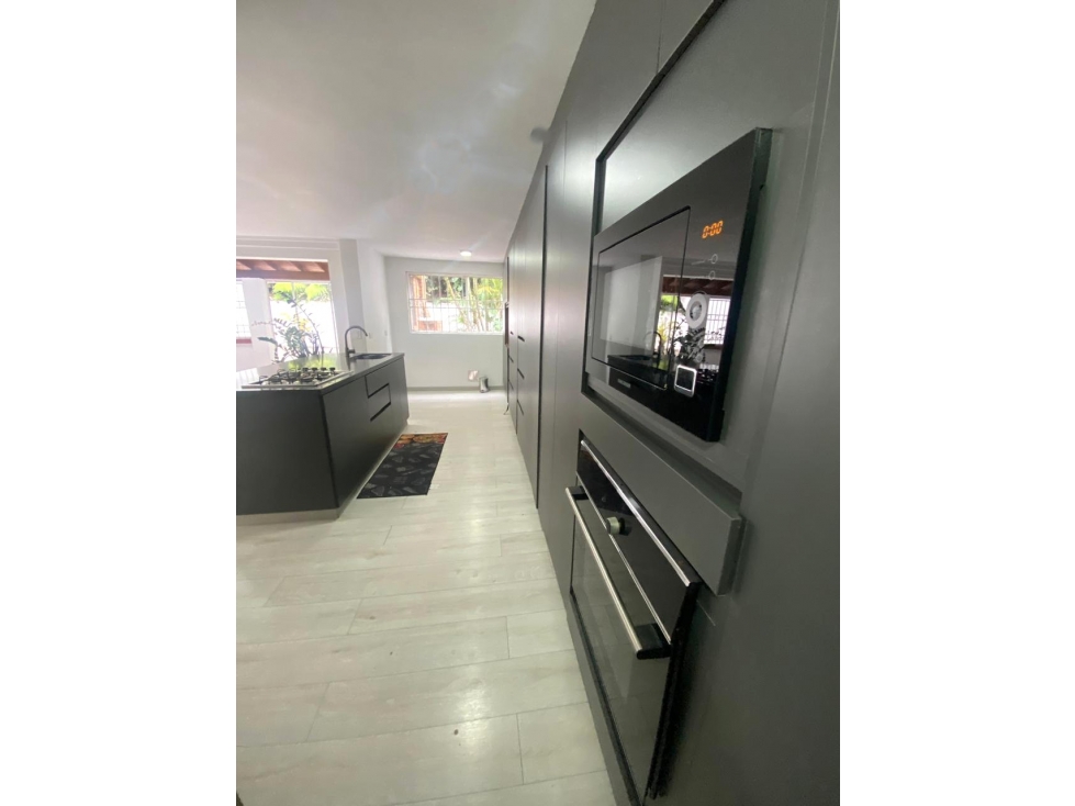 Se VENDE/ARRIENDA CASA en EL POBLADO, MEDELLÍN Sector SAN LUCAS. — foto 2