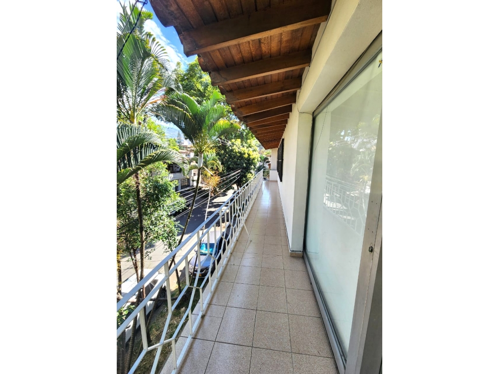 Se VENDE APARTAMENTO en ESTADIO, MEDELLÍN.