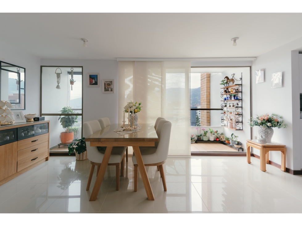 Se VENDE APARTAMENTO en ENVIGADO, Sector LOMA DEL BARRO. — foto 2