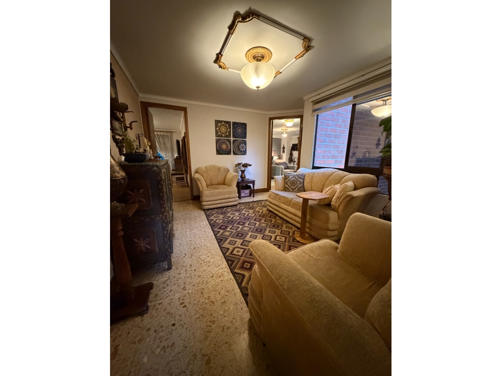 SE VENDE EXCLUSIVO APARTAMENTO EN EL POBLADO, sector CASTROPOL. — foto 6