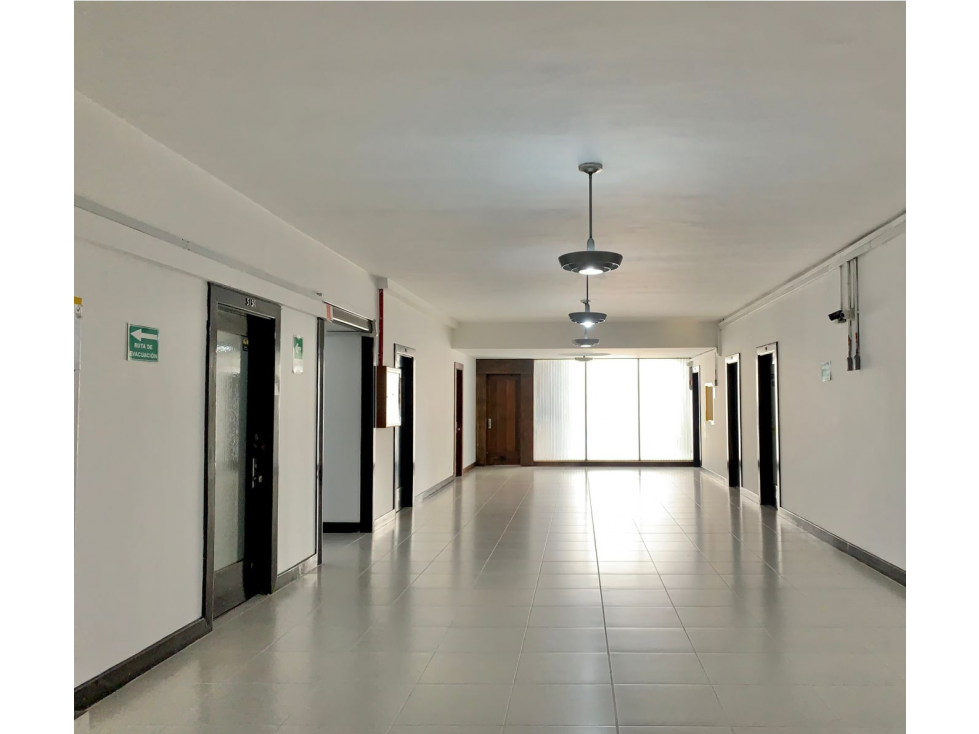 SE VENDE OFICINA EN MEDELLÍN CENTRO, sector PARQUE BERRÍO — foto 6