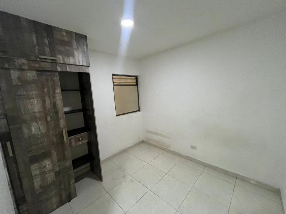 SE VENDE APARTAMENTO EN ITAGUI, sector SANTA MARIA. — foto 3