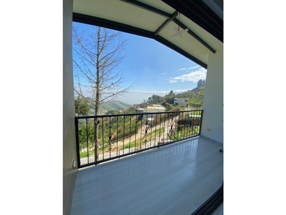 Se VENDE CASA en BELÉN, MEDELLÍN Sector VEREDA EL JARDÍN.