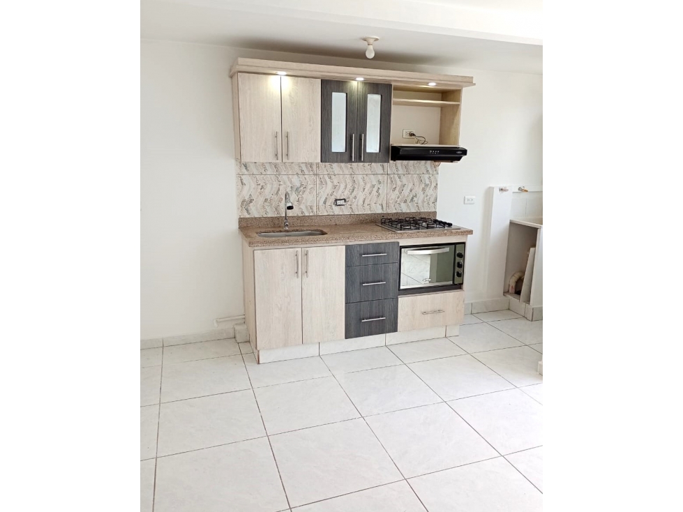 Se VENDE APARTAMENTO en NIQUIA, Sector NAVARRA. — foto 2