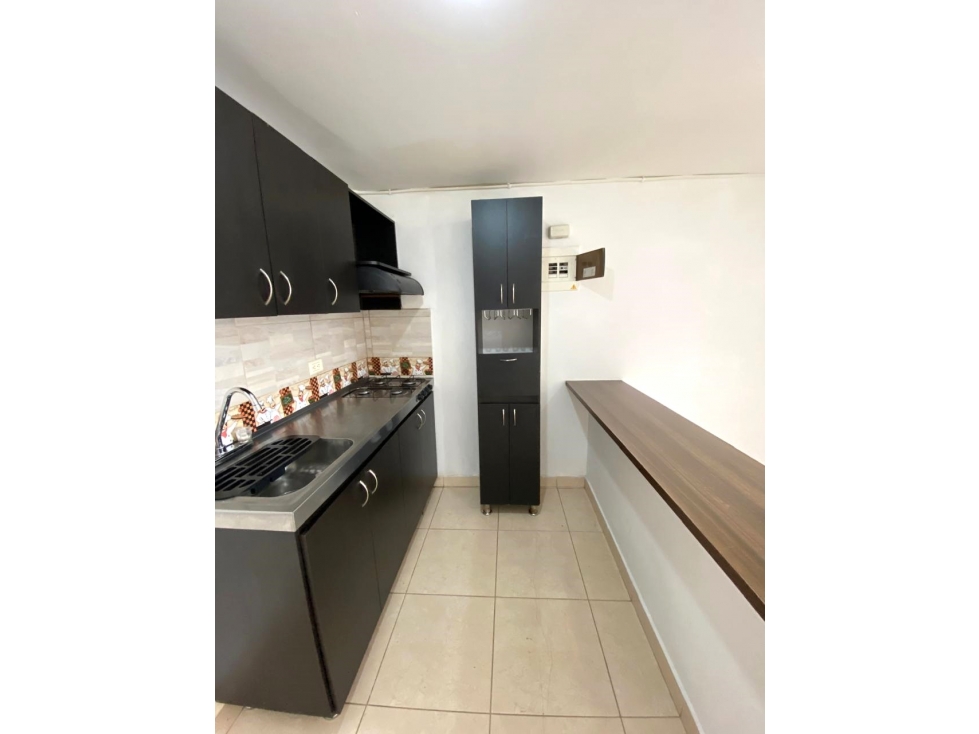 Se ARRIENDA APARTAMENTO en MEDELLÍN Sector FLORENCIA. — foto 3