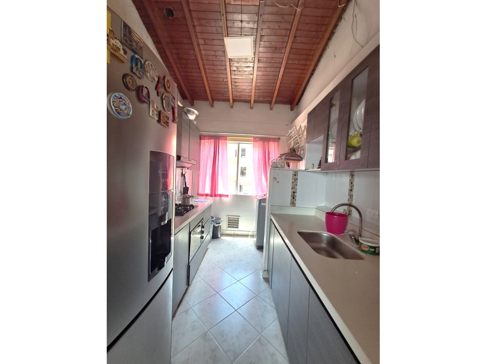Se VENDE APARTAMENTO en CALASANZ, MEDELLÍN Sector INTERMEDIO. — foto 3