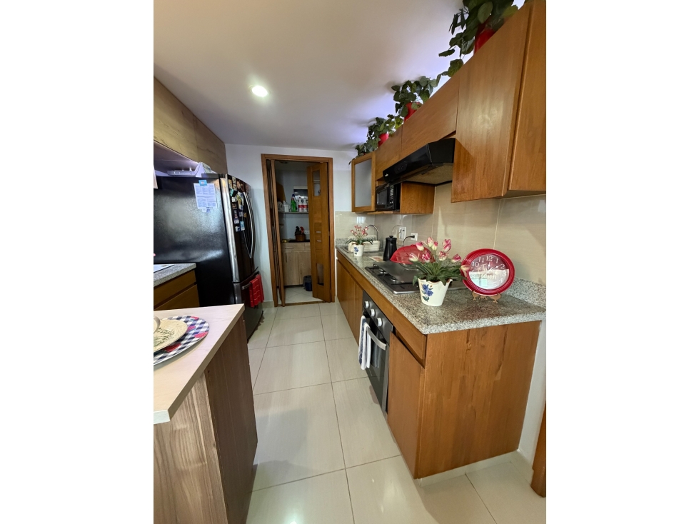SE VENDE APARTAMENTO EN SABANETA, sector AVES MARIA — foto 4