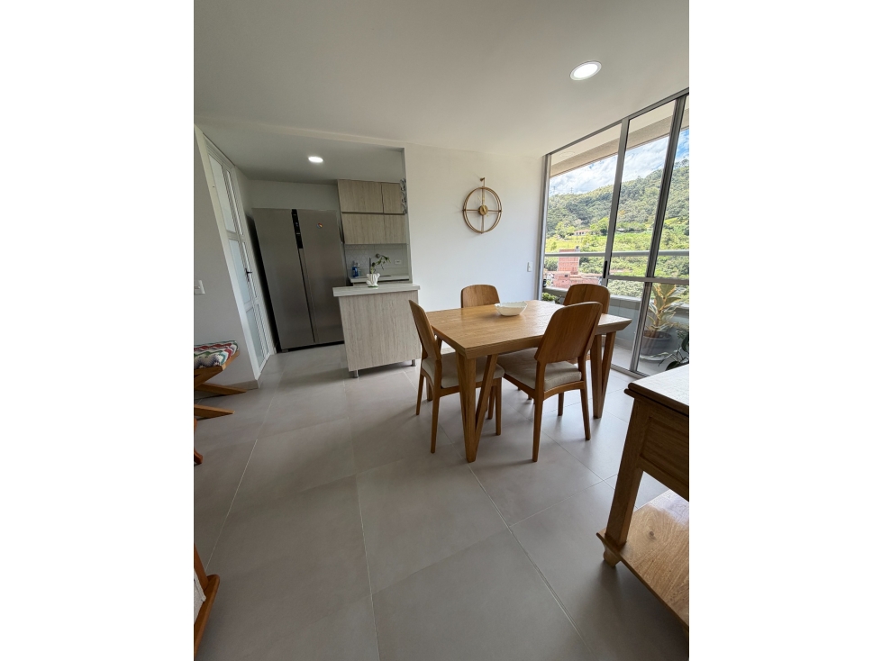 SE VENDE APARTAMENTO EN SABANETA, sector SAN REMO.