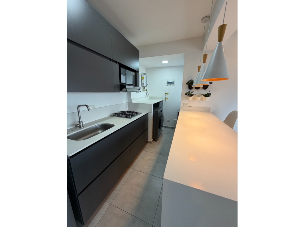 SE ARRIENDA APARTAMENTO AMOBLADO EN SABANETA, sector LAS LOMITAS - 3