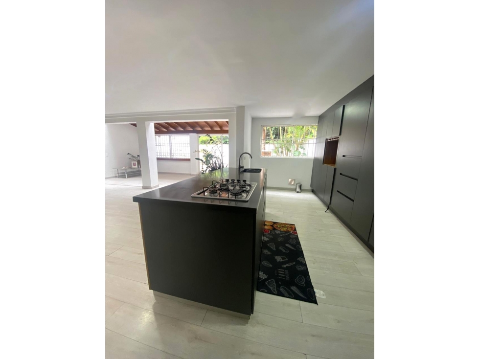 Se VENDE/ARRIENDA CASA en EL POBLADO, MEDELLÍN Sector SAN LUCAS. — foto 3