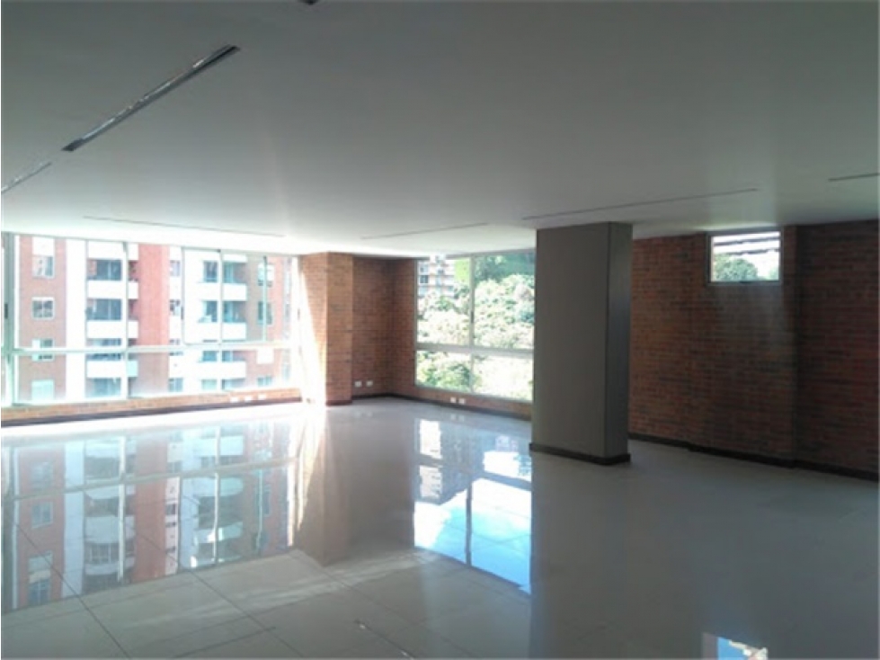 Se ARRIENDA OFICINA en EL POBLADO, MEDELLÍN Sector SAN JULIAN. — foto 6