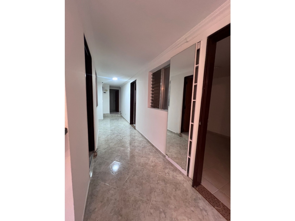 Se VENDE APARTAMENTO en LA FLORESTA, MEDELLÍN Sector METROPOLITANO. — foto 4