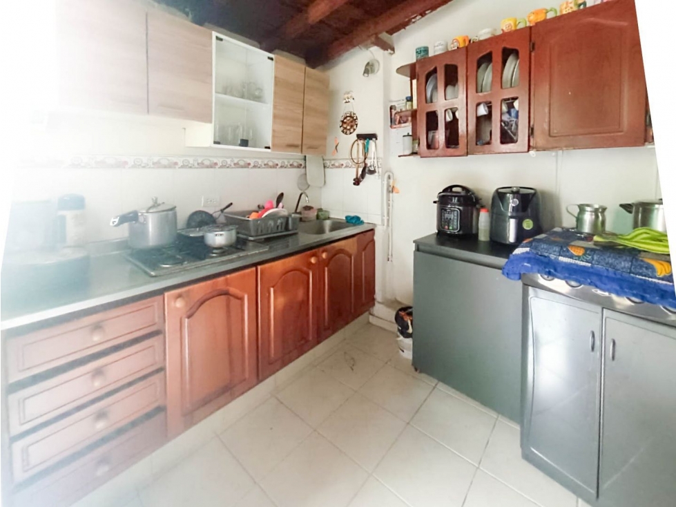 Se VENDE APARTAMENTO en LA FLORESTA, MEDELLÍN Sector METROPOLITANO. — foto 3