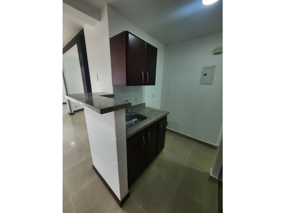 Se ARRIENDA APARTAESTUDIO en LAURELES MEDELLÍN, Sector LA 74. — foto 4